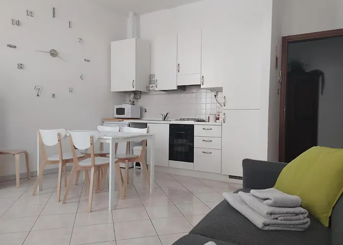 Due Ale - Nuova Casa Di Corte A Apartment Trieste